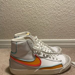 Nike Blazer Mid 77
Infinite Kumquat